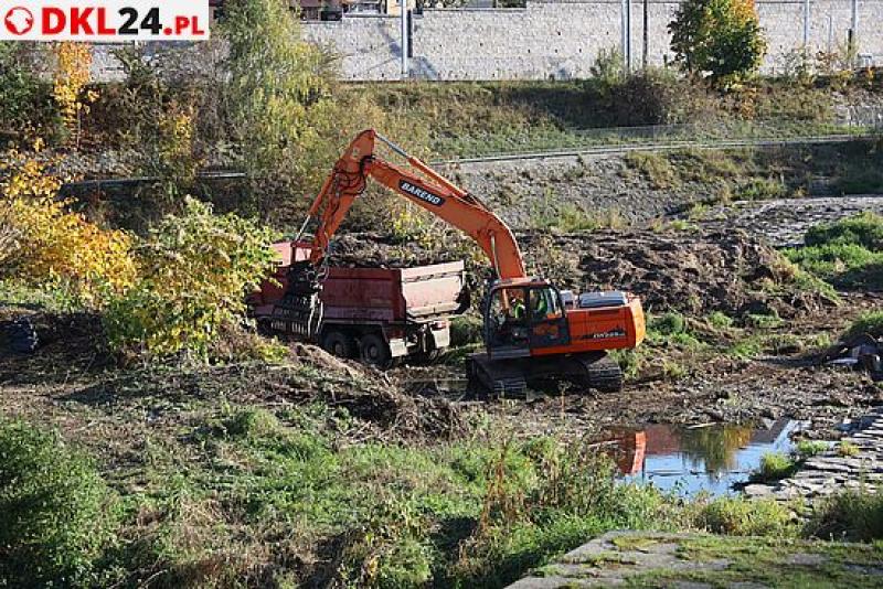 Z krajobrazu z rzeką znika kamienna wyspa DKL24 pl Aktualne