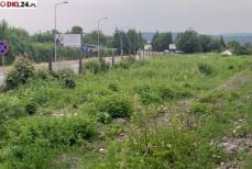 Czy komis samochodowy "wrośnie" w działki? Mini_pt-komis