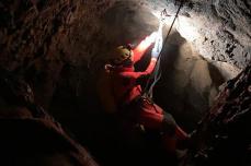 Speleolodzy penetrują kolejne podziemia Mini_pt-speleolog