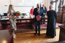 Samorządowcy podziękowali proboszczowi R. Molowi z kolegiaty Mini_pt-mol2