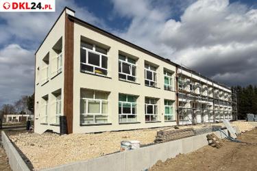 Slider_dkl24-domaszkow-szkola-01